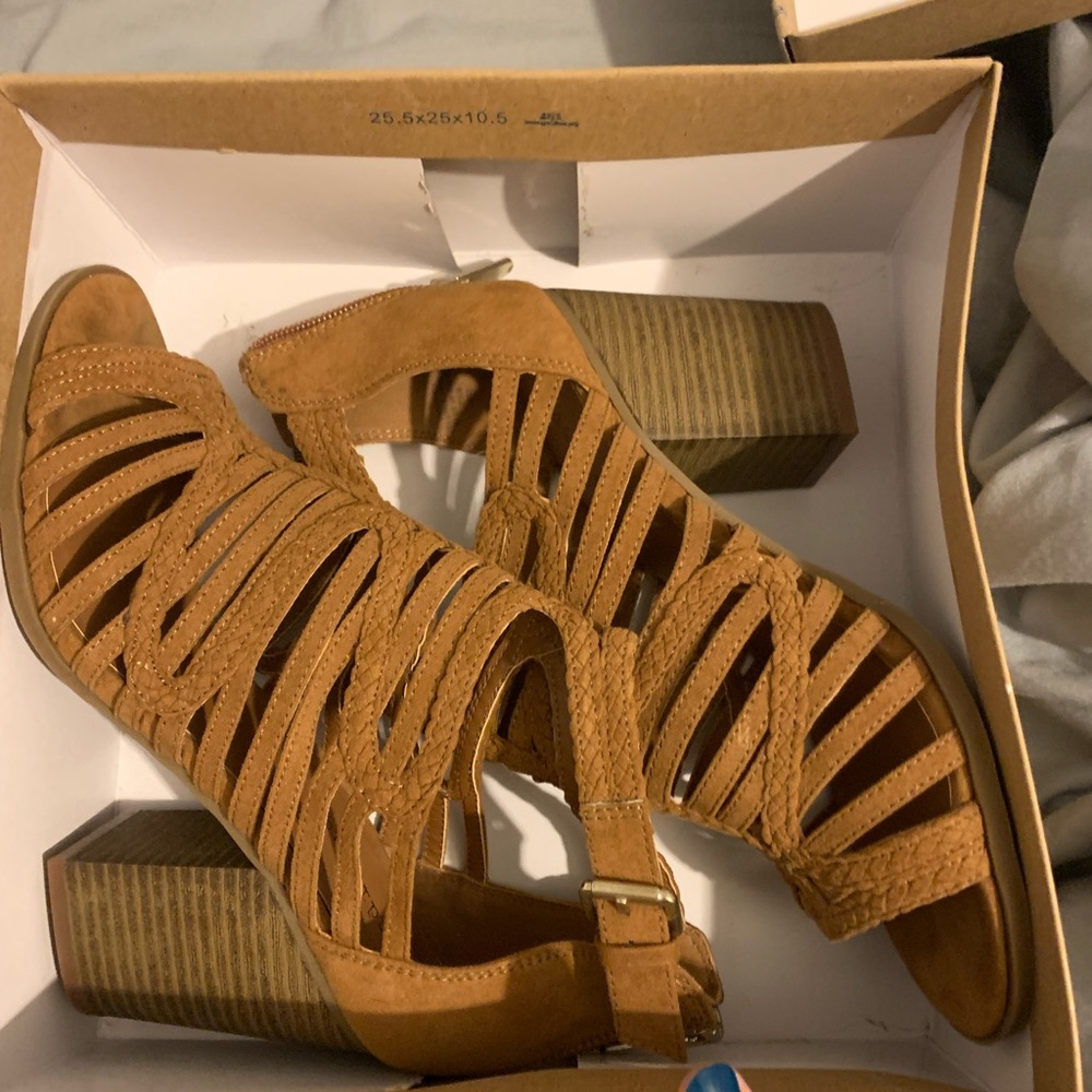 Ankle Sandal block heel
